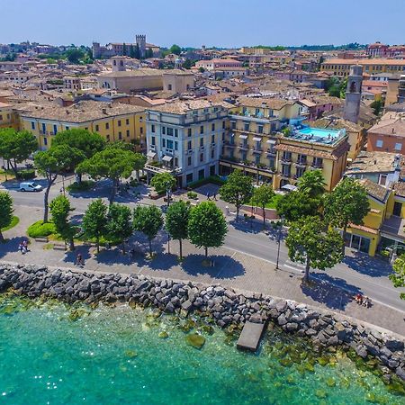 Park Hotel Desenzano del Garda Esterno foto