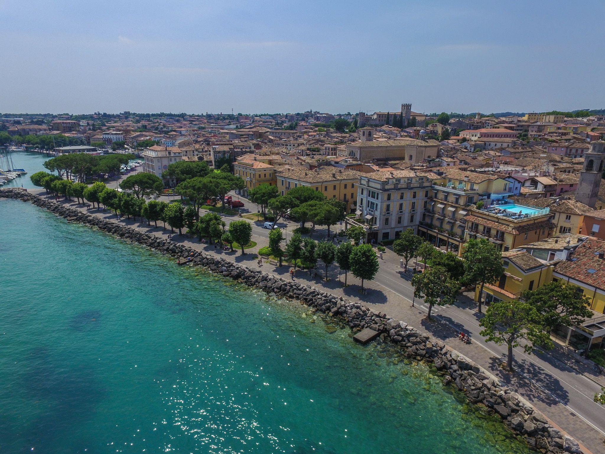 Park Hotel Desenzano del Garda Esterno foto