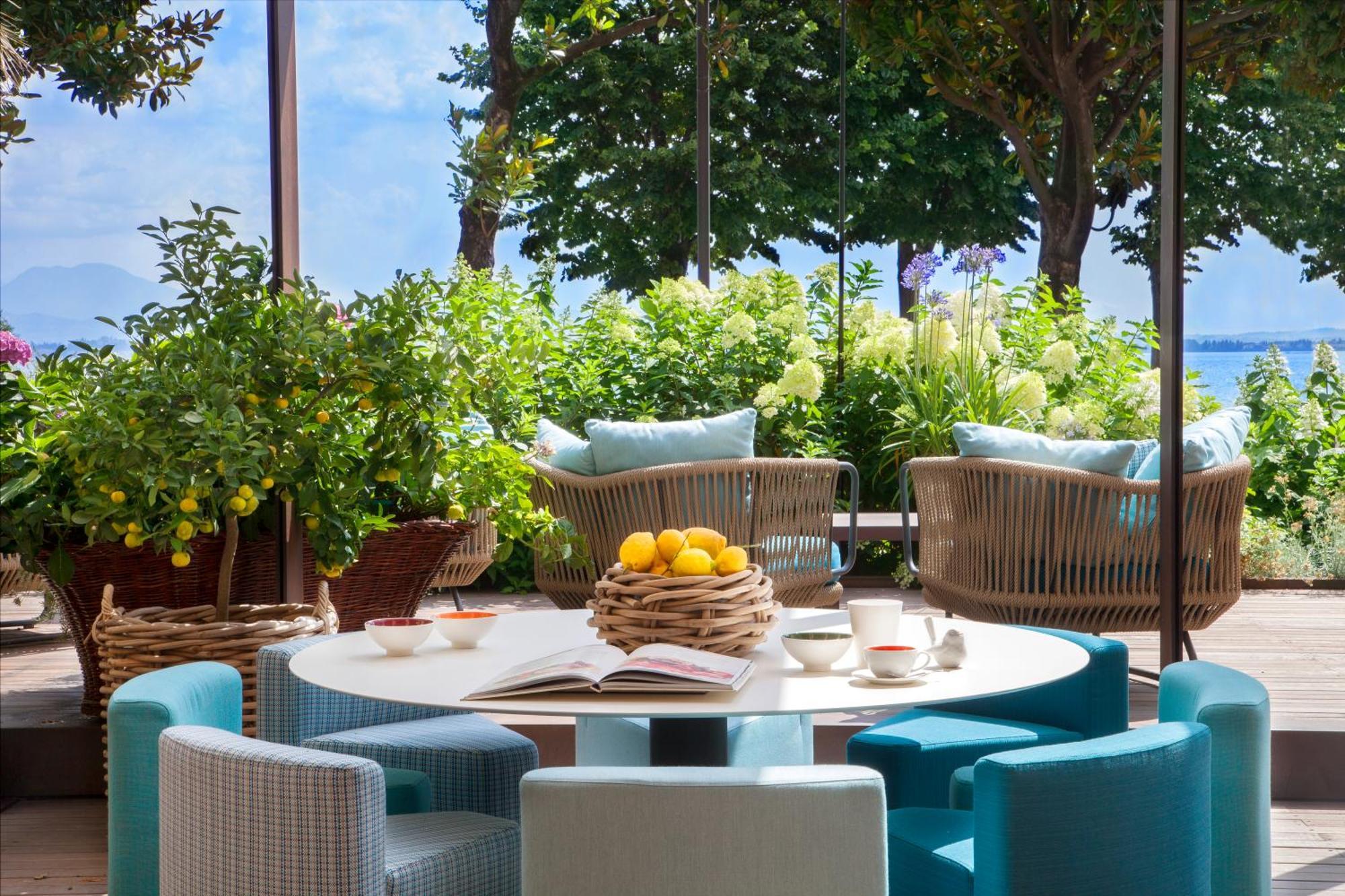 Park Hotel Desenzano del Garda Esterno foto