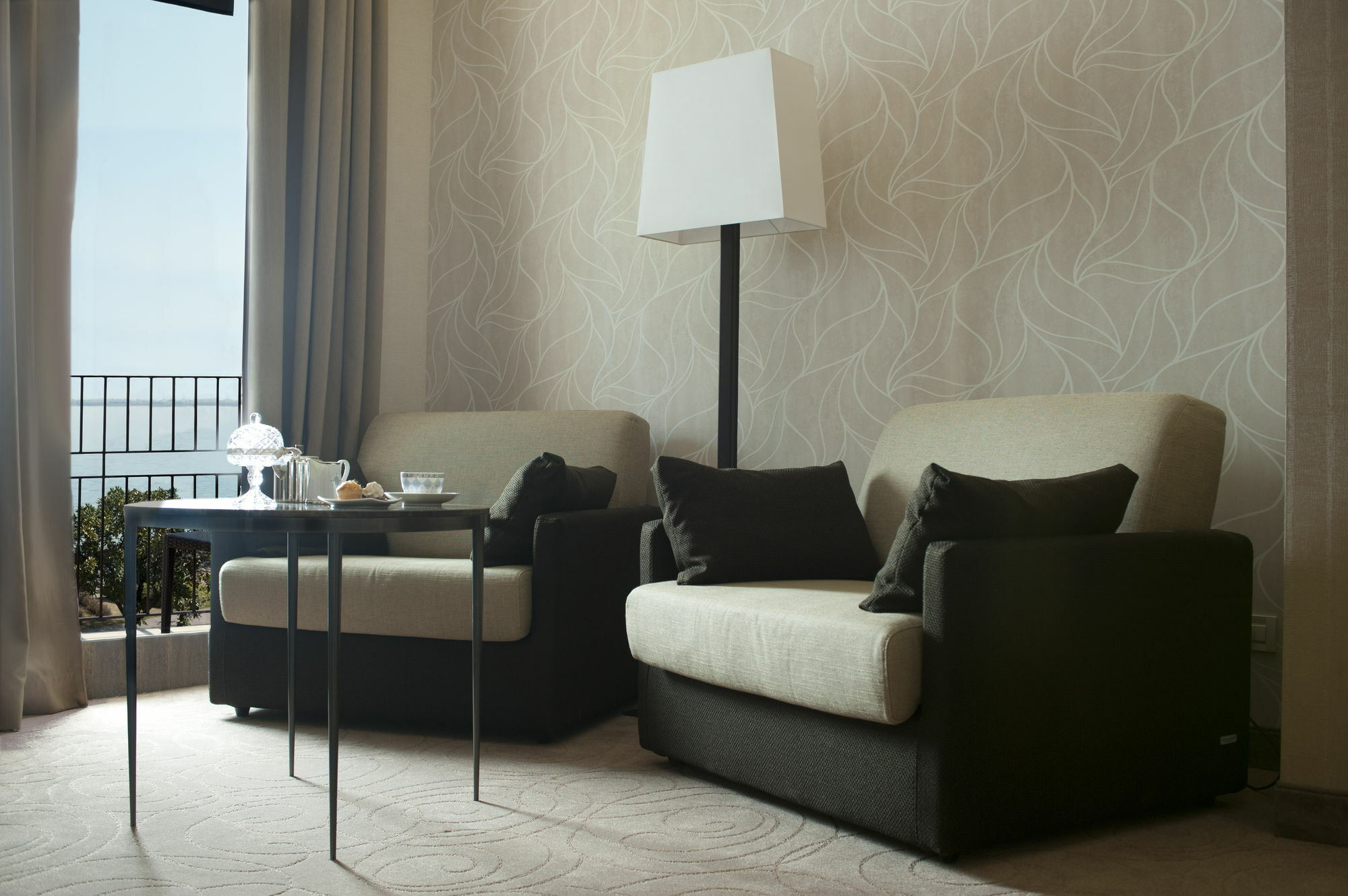 Park Hotel Desenzano del Garda Esterno foto